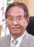 中嶋嶺雄　国際教養大学　理事長・学長