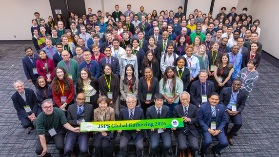 外国人特別研究員交流会　集合写真