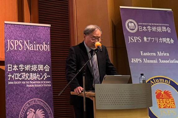 講演を行う一瀬休生長崎大学名誉教授