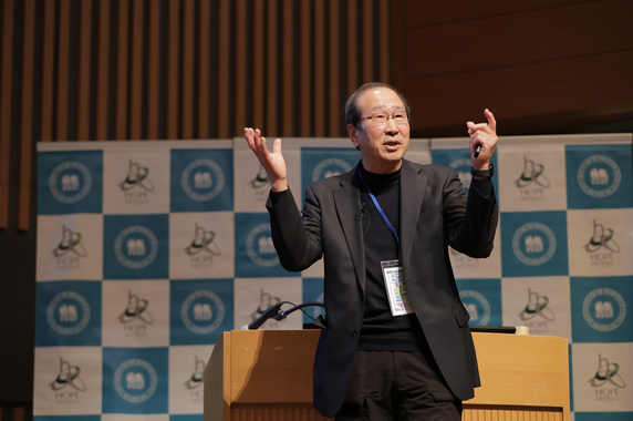 講演する北川博士