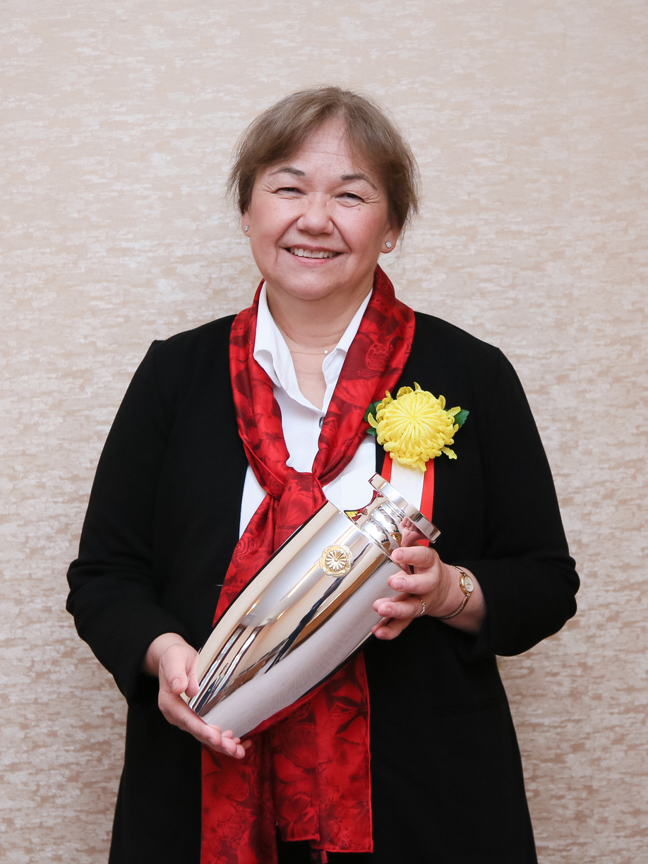 Photo: Dr. Naomi Ellen Pierce
