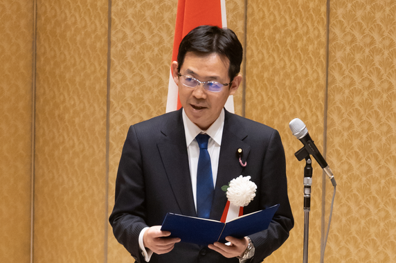 あべ俊子文部科学大臣の祝辞 (代読:赤松健文部科学大臣政務官)