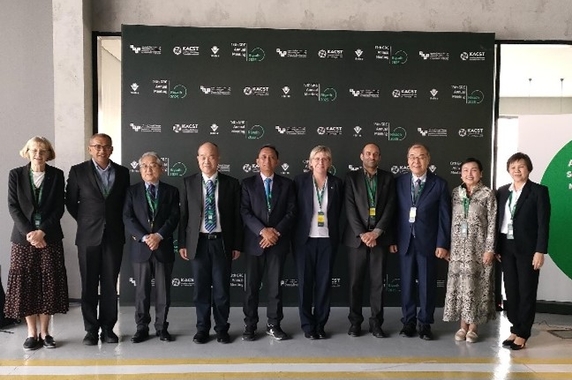 Group photo of the GRC Asia-Pacific Region colleagues
