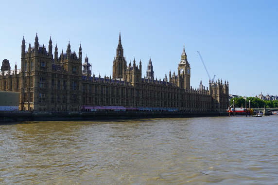 Cultural tour : view from the Thames River cruise