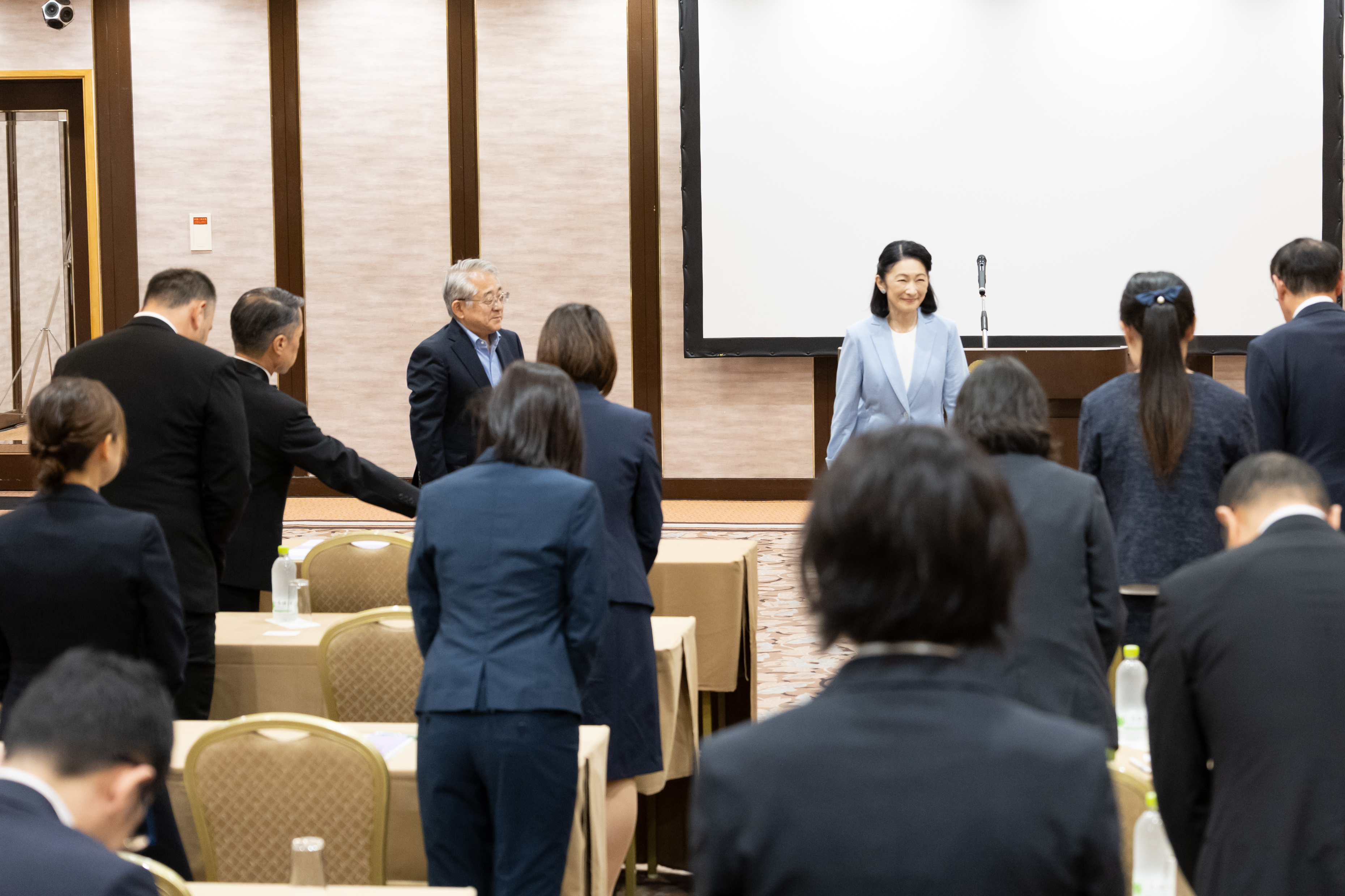 御臨場の秋篠宮皇嗣妃殿下