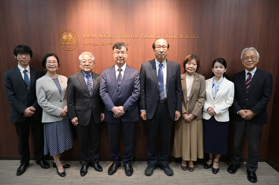 JSPS Officials with Prof. Sakaguchi and Prof. Kitagawa